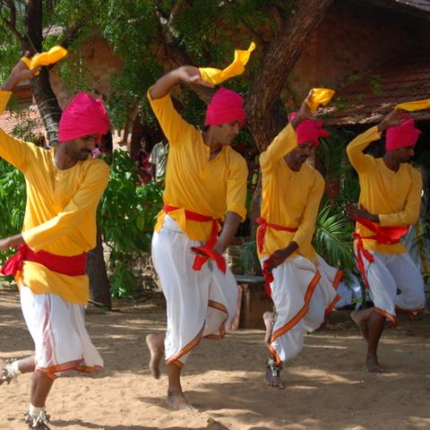 pongalfest oyilattam dance